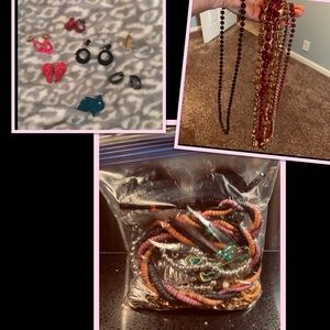TONS of dress up jewelry!!